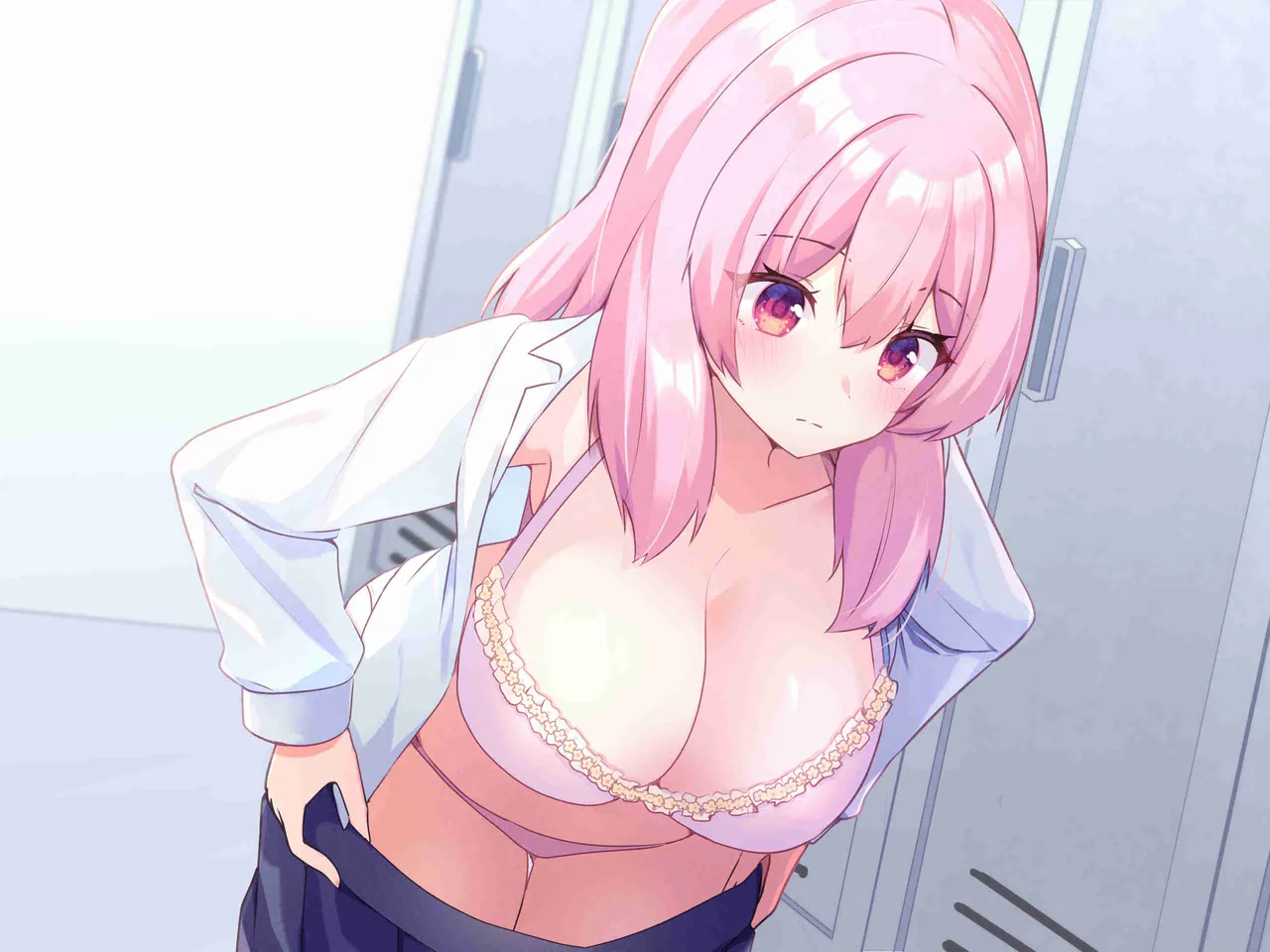 メイドさんの盗撮生着替え Page.2